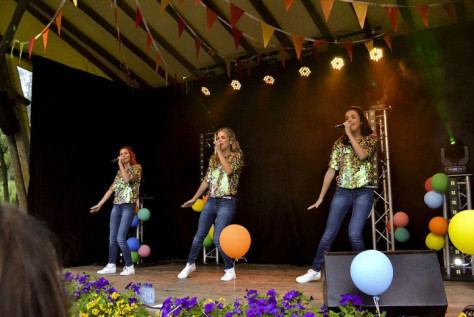 Purper, groen en blauw: de All Lives Matter-politiek van K3