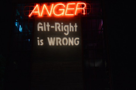 Haattaal onder de valse vlag van het vrije woord></a><a href=